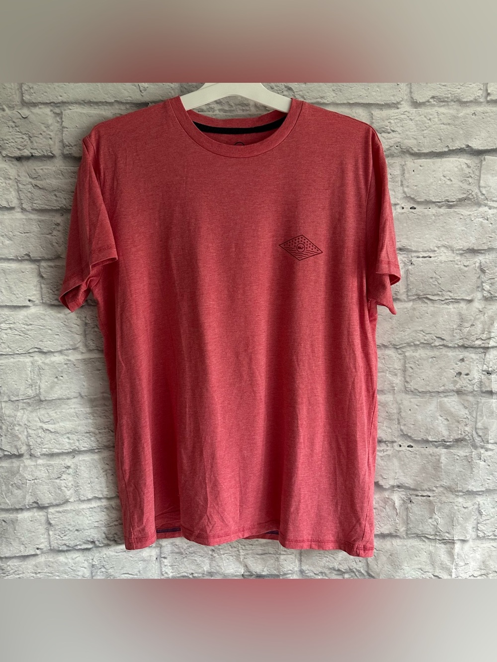 PREOWNED VINEYARD VINES DUNES TEE SHORT SLEEVE TSHIRT RED PINK MENS SIZE LARGE L